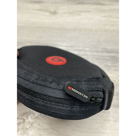 Pouch for BEATS SOLO Headphones Series 1/2/3/Pro Wireless or Wired Headphones - Picture 2 of 4